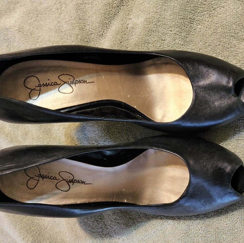 Jessica Simpson peep toe with two tone heel